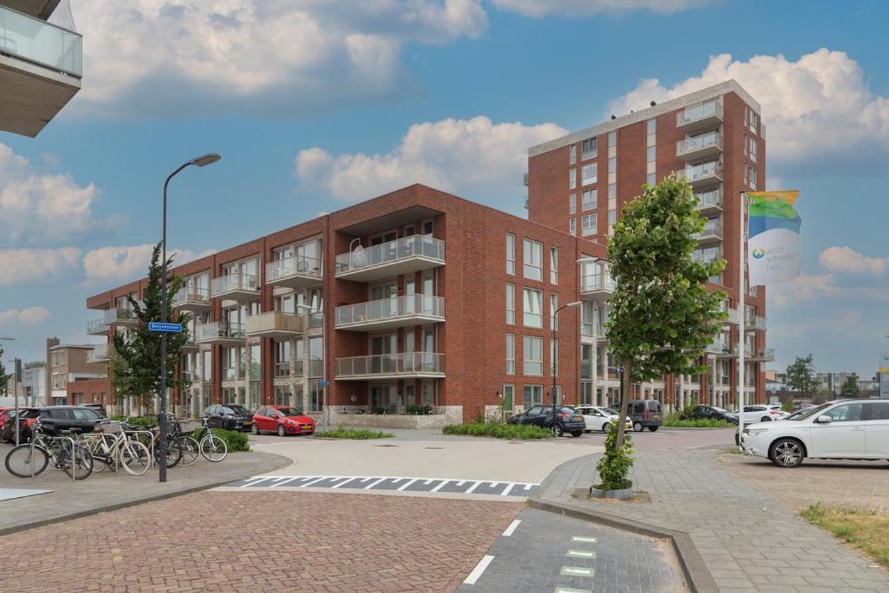 Licht 3-kamer appartement met balkon - Afbeelding 1