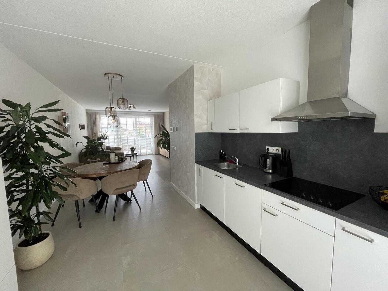 Licht 3-kamer appartement met balkon - Afbeelding 7
