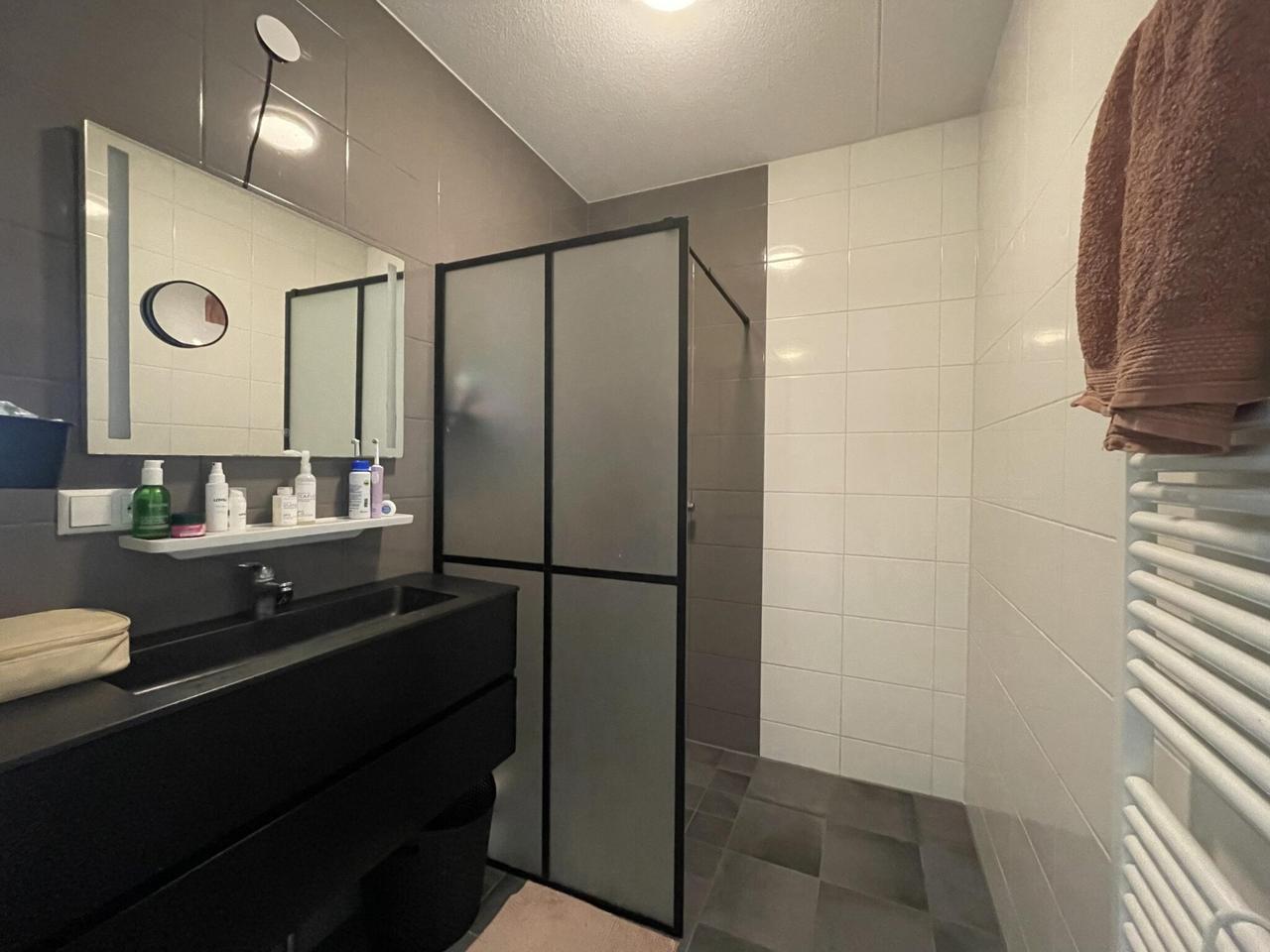 Licht 3-kamer appartement met balkon - Afbeelding 13