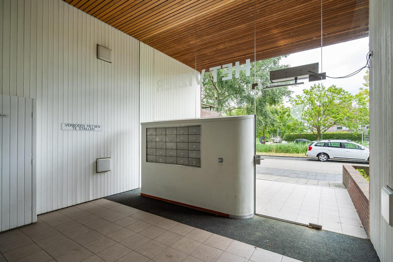 3-Bedroom Apartment in Stadshagen - Image 7