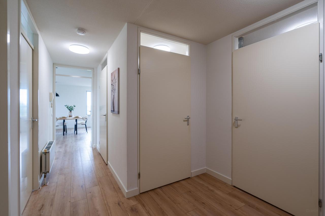 3-Bedroom Apartment in Stadshagen - Image 10