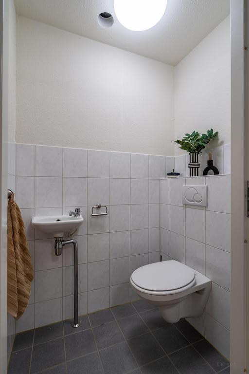 3-Bedroom Apartment in Stadshagen - Image 13