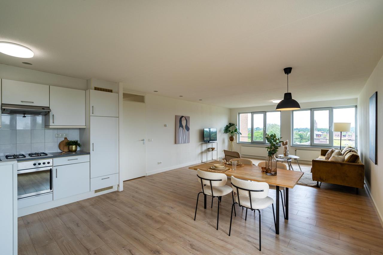 3-Bedroom Apartment in Stadshagen - Image 20