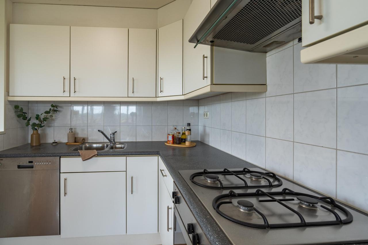 3-Bedroom Apartment in Stadshagen - Image 22