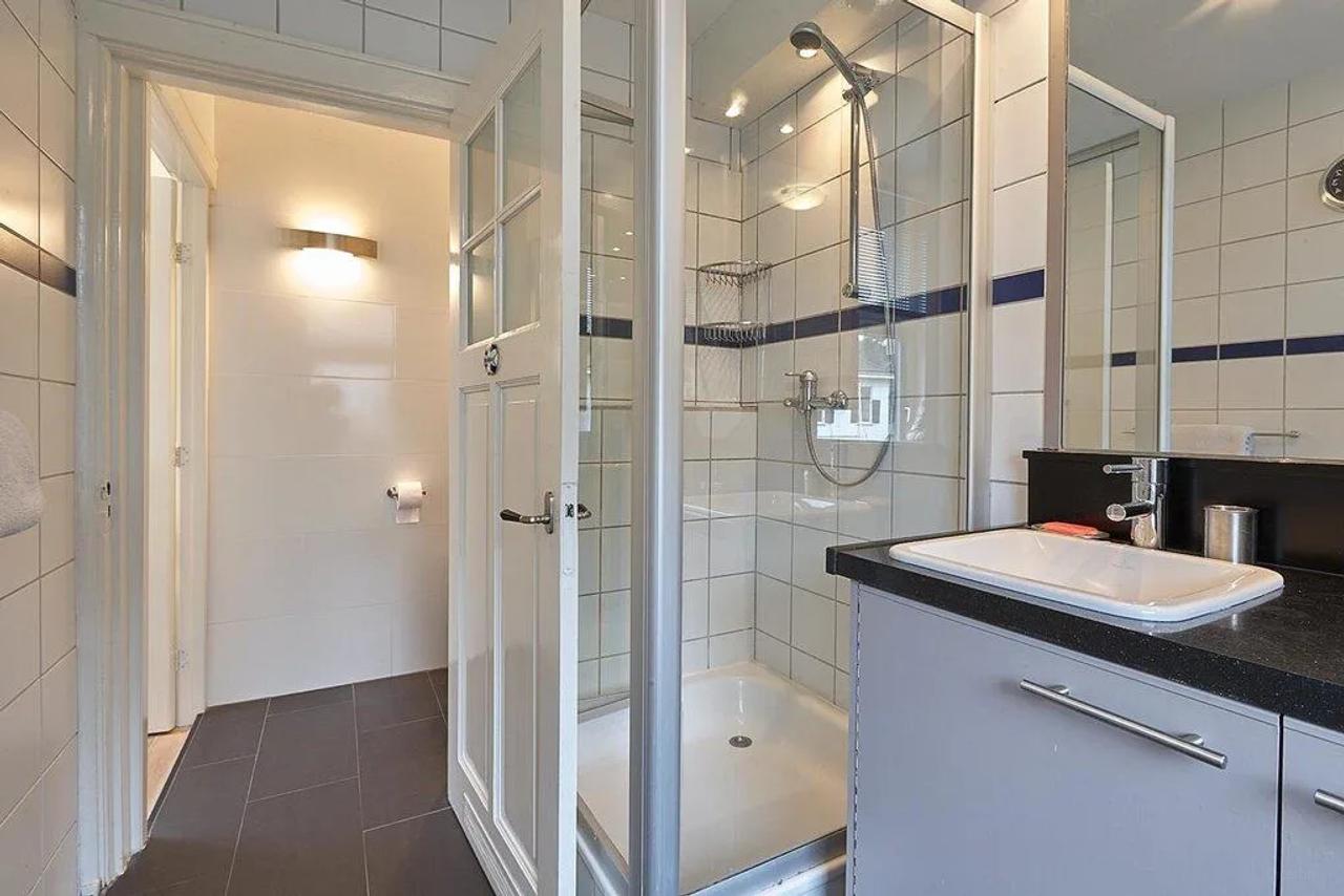 3-room apartment with sunny terrace - Image 14