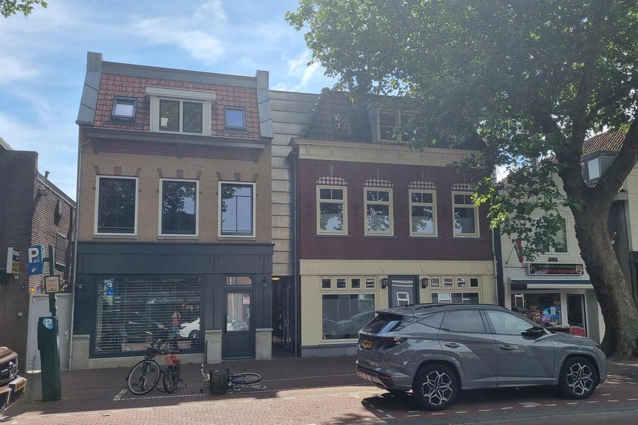 3-kamerappartement met balkon in Binnenstad - Afbeelding 1