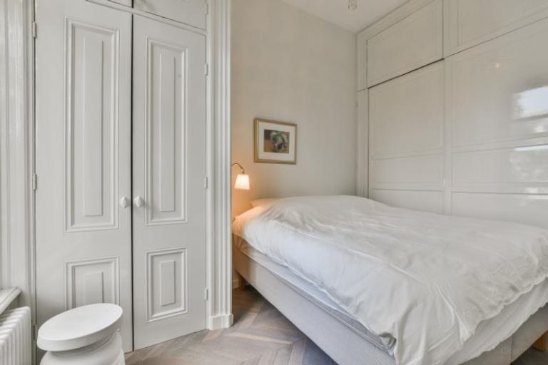 Licht 2-kamerappartement aan het Vondelpark - Afbeelding 14