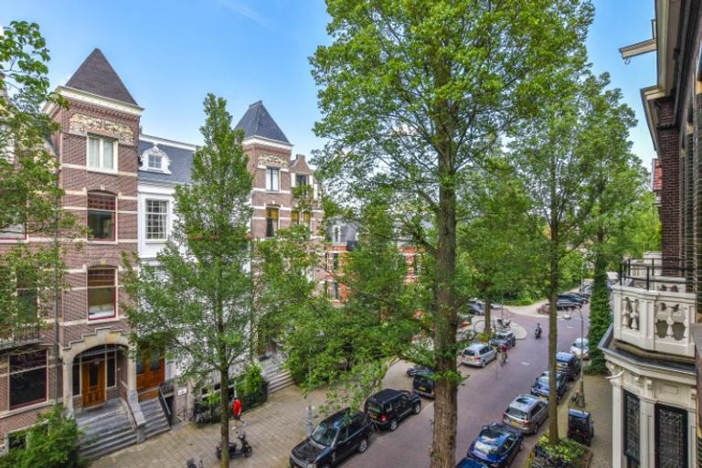 Licht 2-kamerappartement aan het Vondelpark - Afbeelding 15