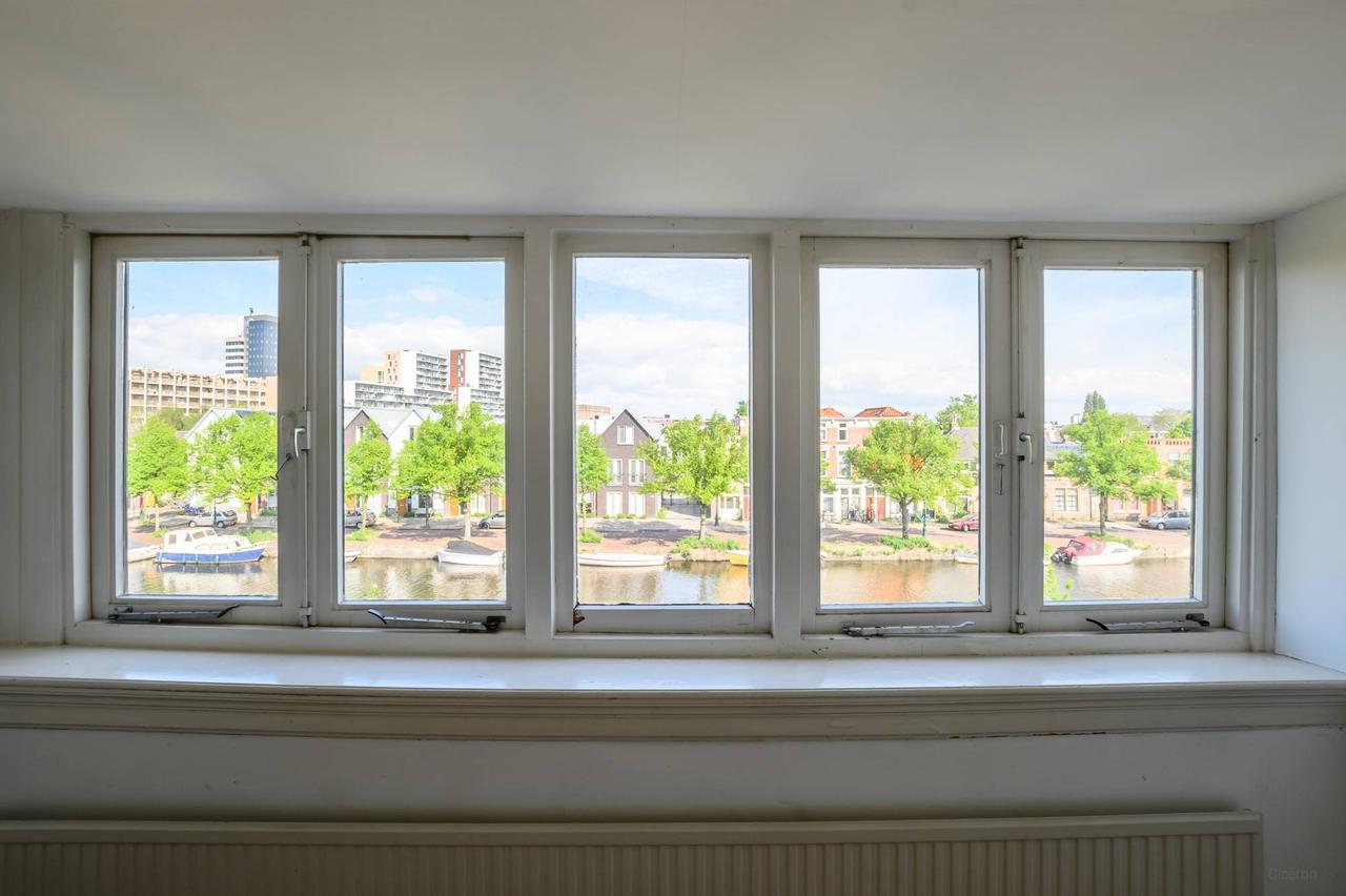 Compact 1-bedroom apartment near Leiden Central Station - Image 4