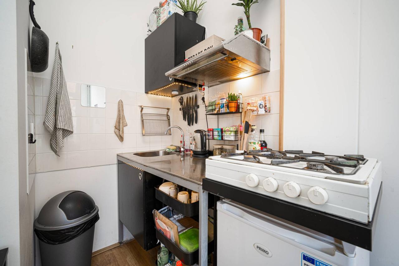 1-Bedroom Studio in De Kooi, Leiden - Image 6