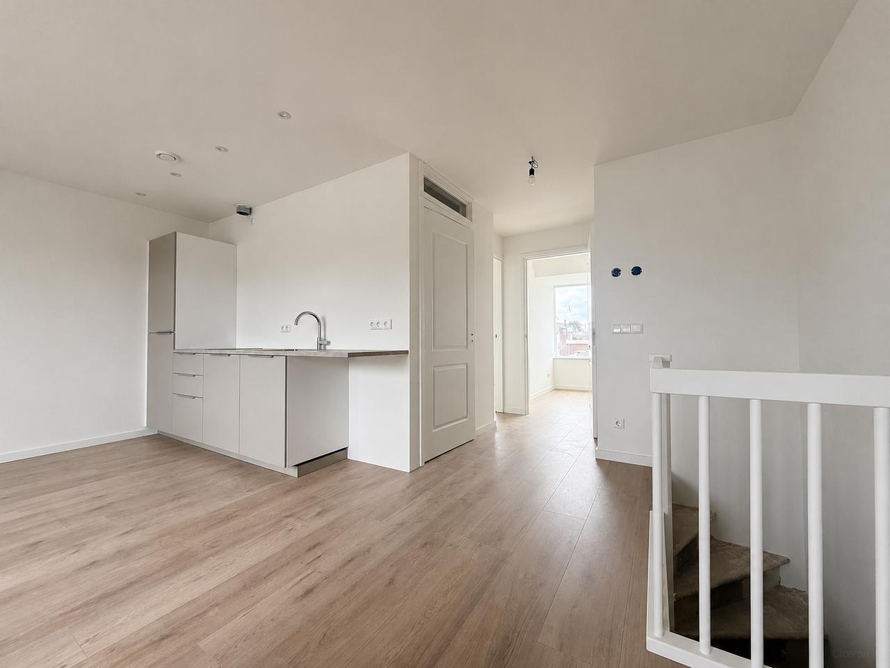 Gasloze bovenwoning met 2 slaapkamers - Afbeelding 1