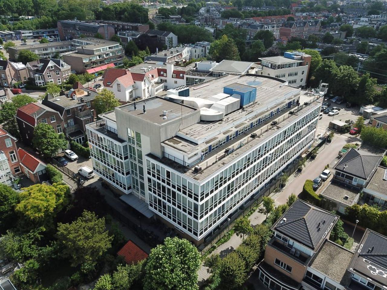 Furnished 1-Bedroom Apartment in Haarlem - Image 1