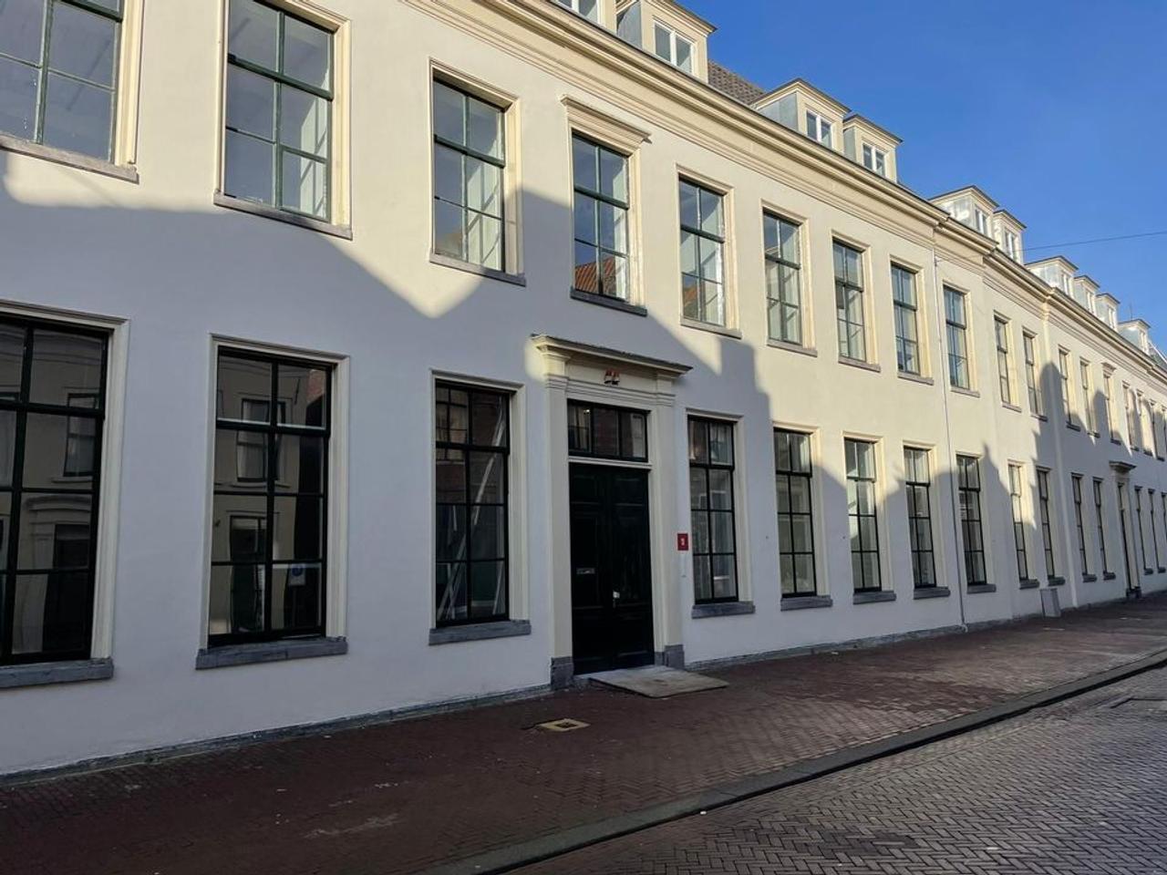 Furnished Apartment in the Heart of Haarlem - Image 1