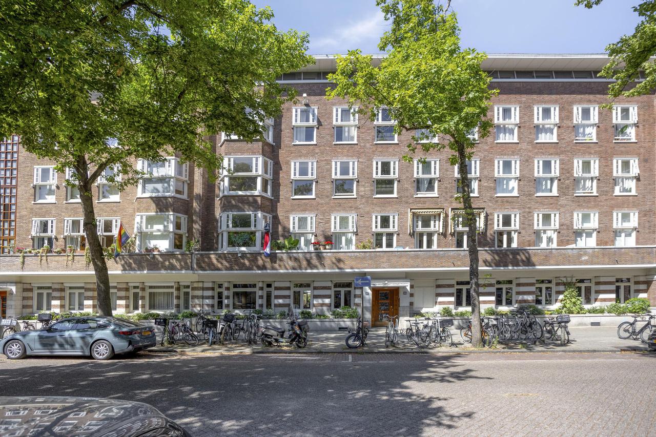 Licht 3-kamerappartement aan Minervaplein - Afbeelding 1