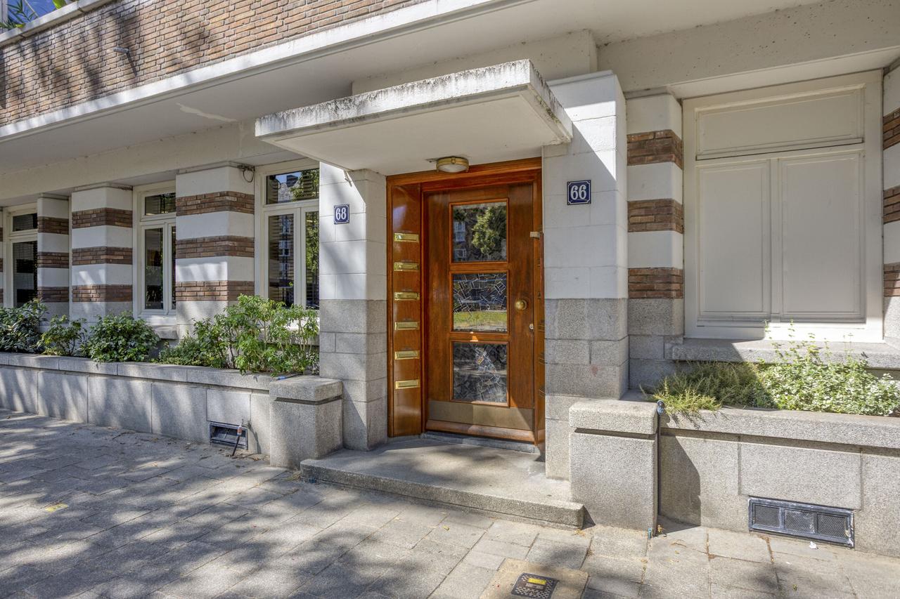 Licht 3-kamerappartement aan Minervaplein - Afbeelding 2