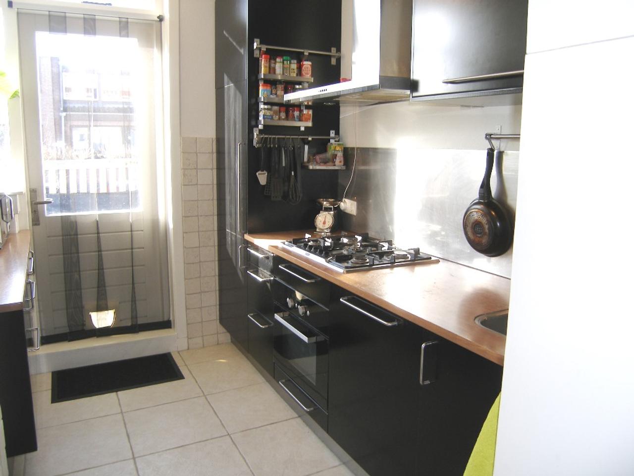 Licht appartement met terras in Zuilen - Afbeelding 9