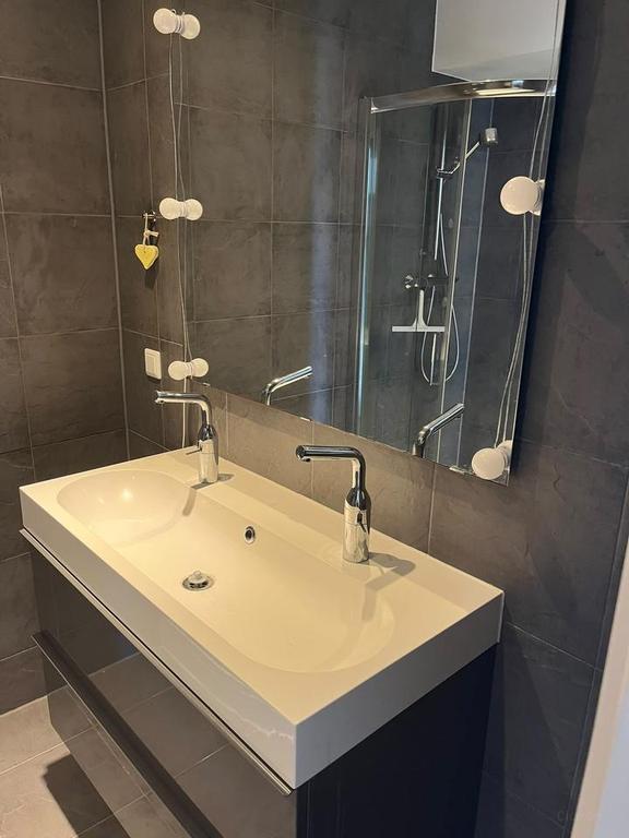 78 m² appartement met twee balkons in Zuid - Afbeelding 13