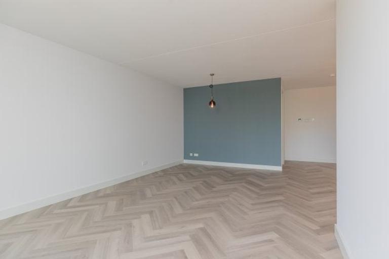 Spaarne View with Parking - Image 14