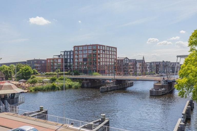 Spaarne View with Parking - Image 23