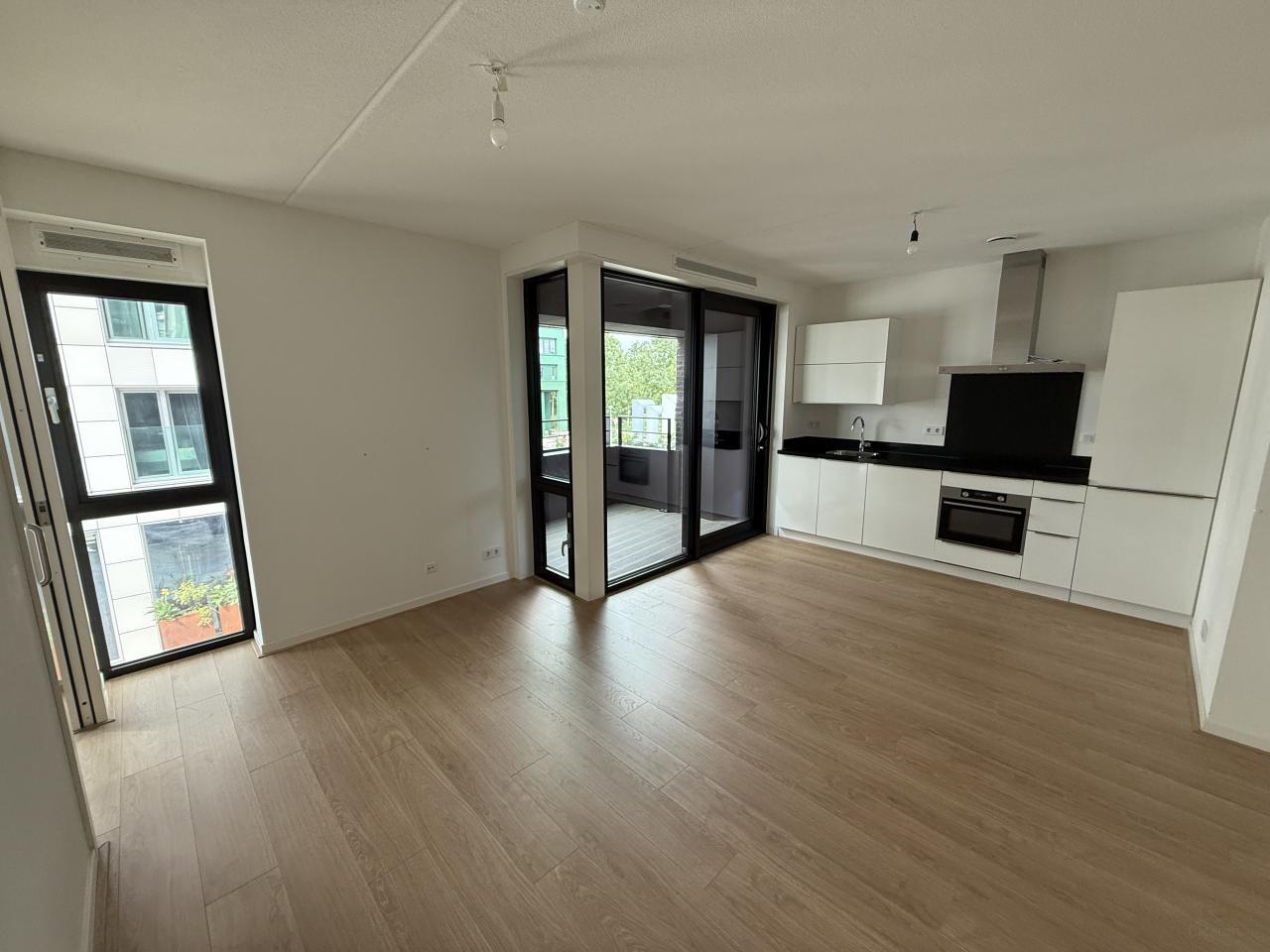 2-kamerappartement met balkon in Sloterdijk - Afbeelding 3