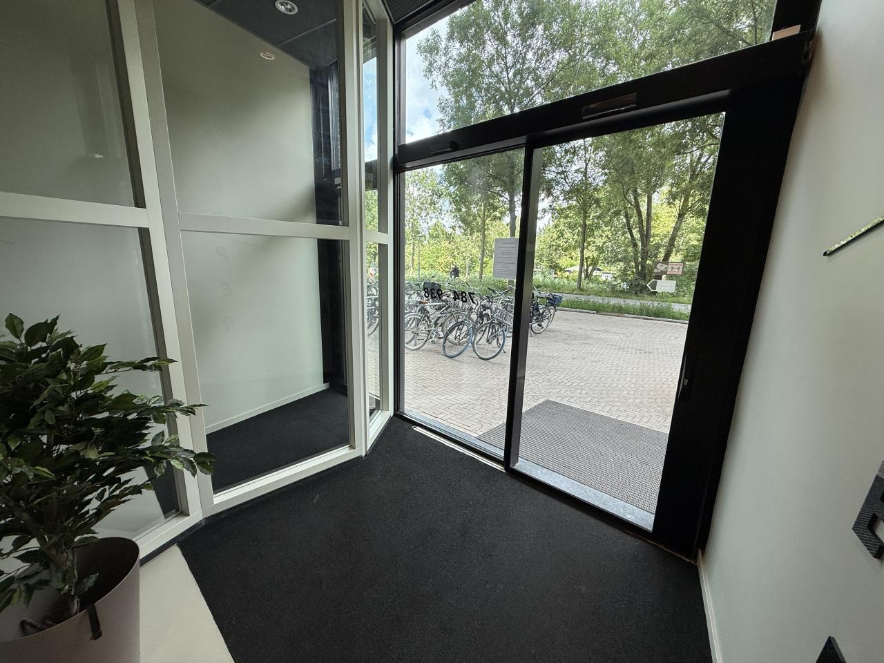 2-kamerappartement met balkon in Sloterdijk - Afbeelding 7