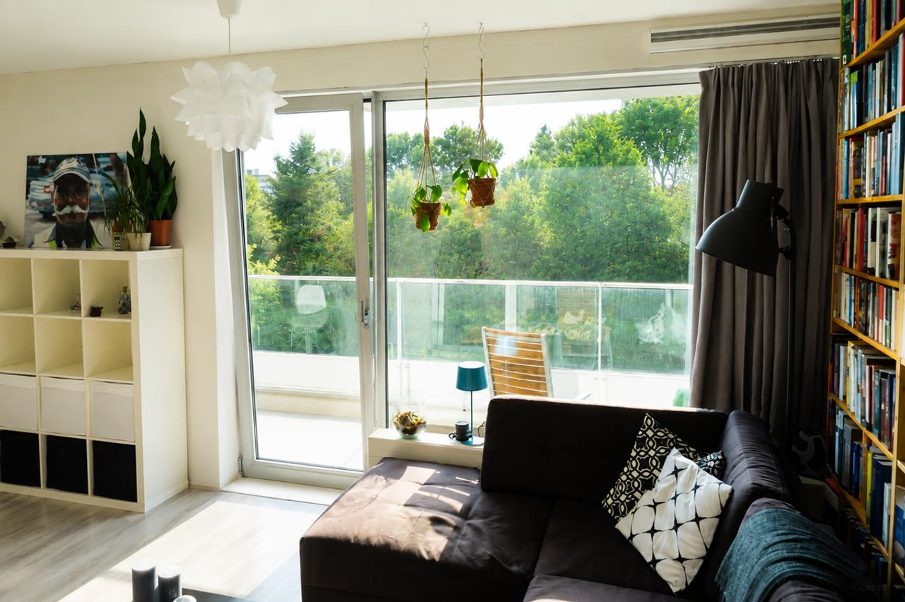 Gemeubileerd 2-kamerappartement met balkon - Afbeelding 2