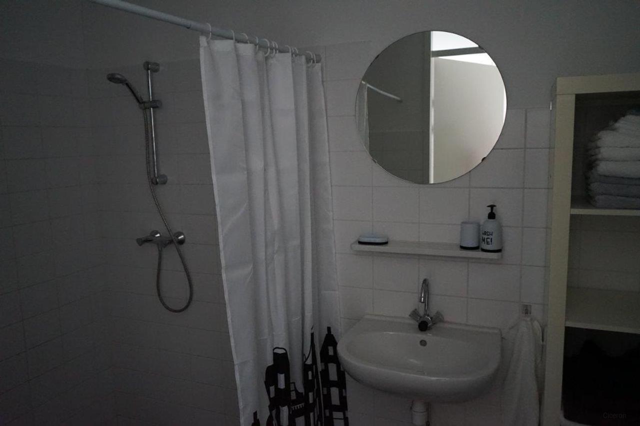 Gemeubileerd 2-kamerappartement met balkon - Afbeelding 8