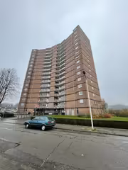 Appartement met balkon op 6e etage