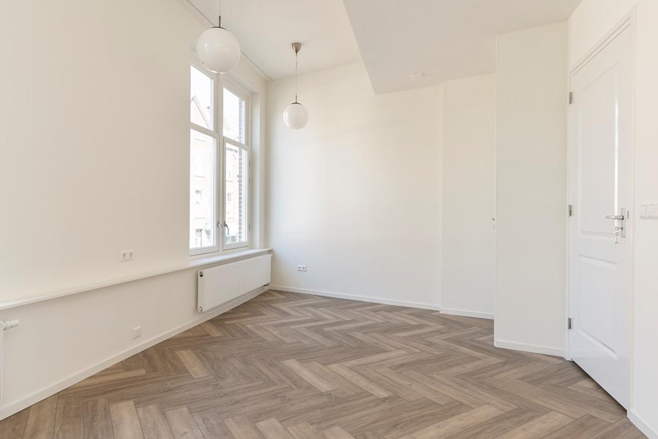 2-Bedroom Apartment with Roof Terrace in Utrecht East - Image 7