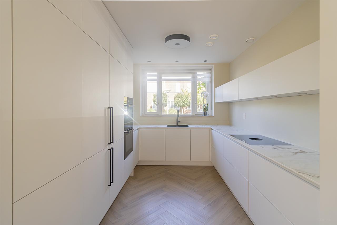 Furnished 5-Bedroom Family Home - Image 6