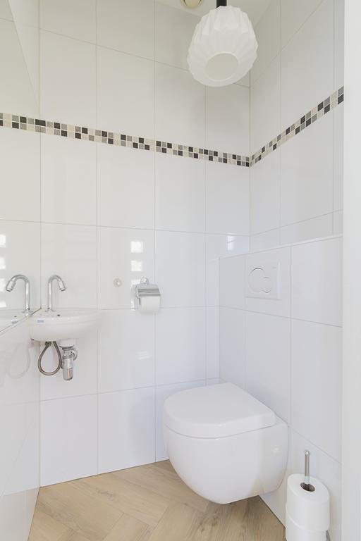 Furnished 5-Bedroom Family Home - Image 8