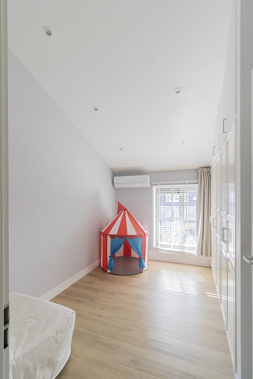 Furnished 5-Bedroom Family Home - Image 18