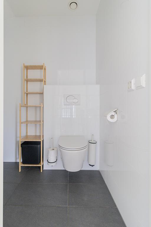 Furnished 5-Bedroom Family Home - Image 21
