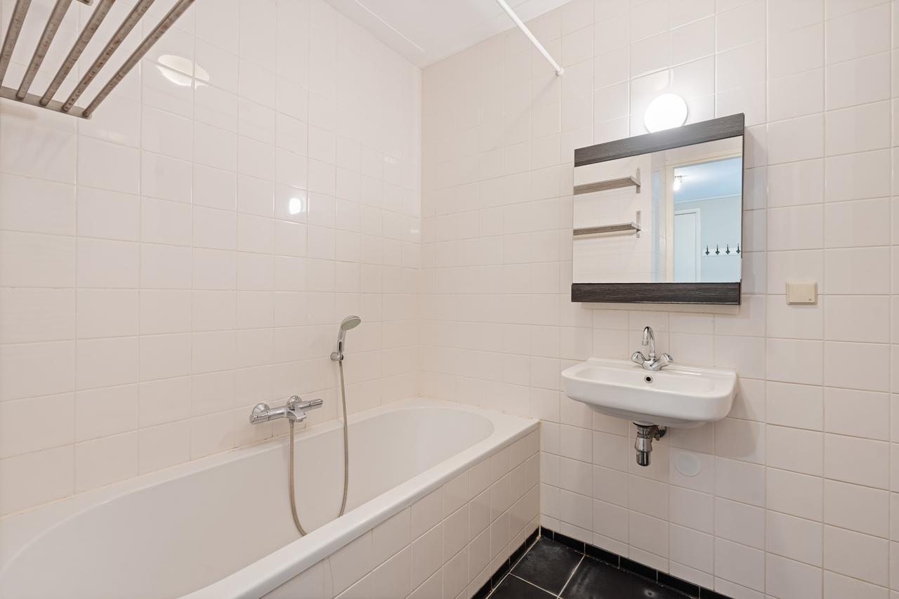 2-slaapkamerappartement met balkon in De Pijp - Afbeelding 9