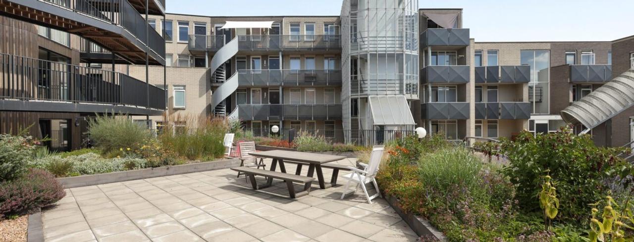 77 m² appartement met balkon in hartje Zwolle - Afbeelding 2