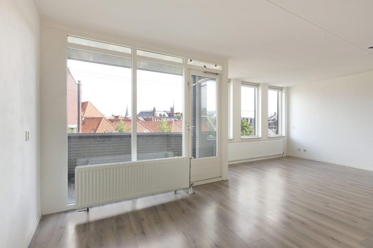 77 m² appartement met balkon in hartje Zwolle - Afbeelding 8