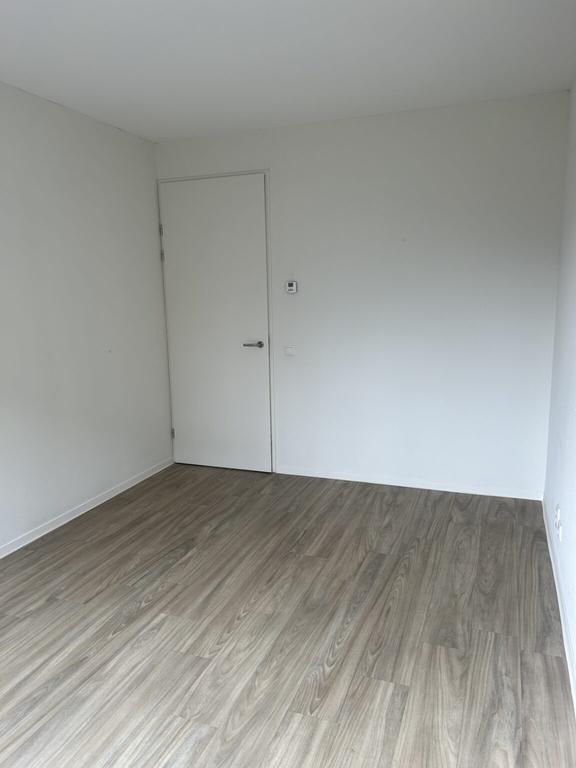 City Home with Parking in Tilburg - Image 16