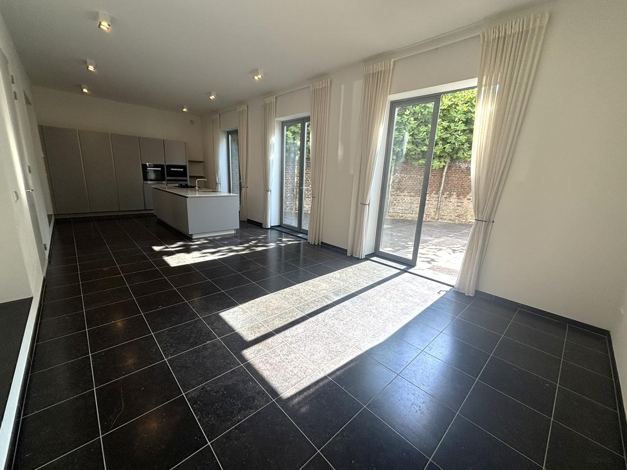 Ruime gezinswoning met tuin in Sint Pieter - Afbeelding 5