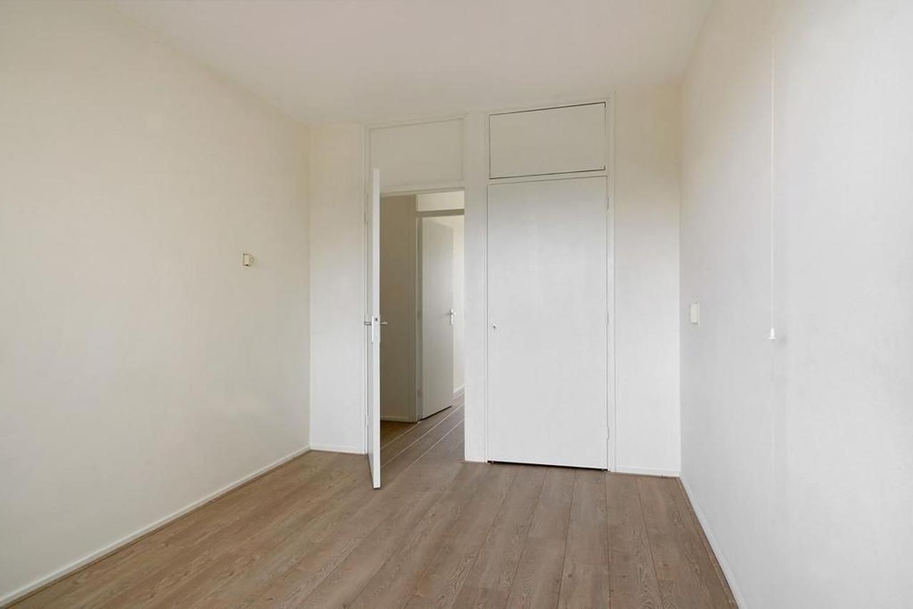 4-kamer appartement op de 14e verdieping - Afbeelding 10