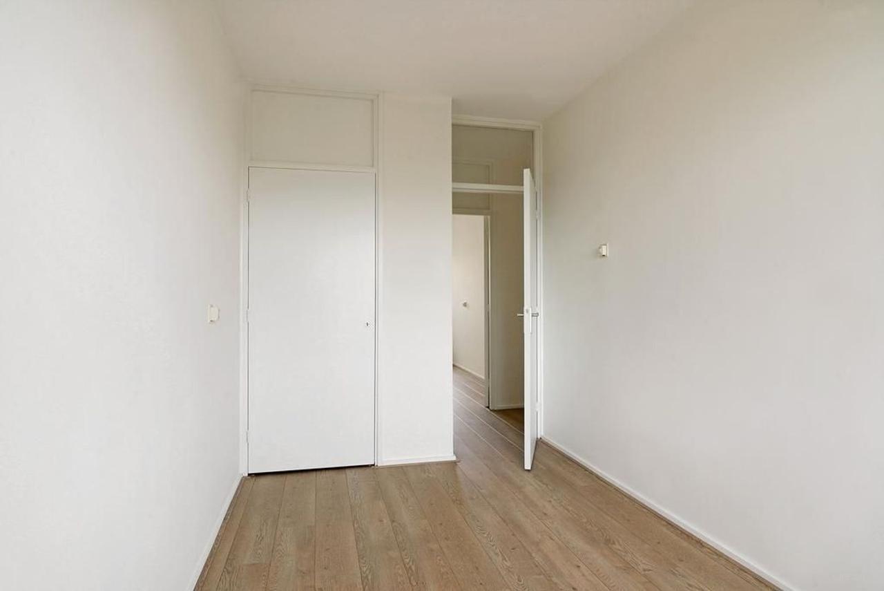 4-kamer appartement op de 14e verdieping - Afbeelding 13