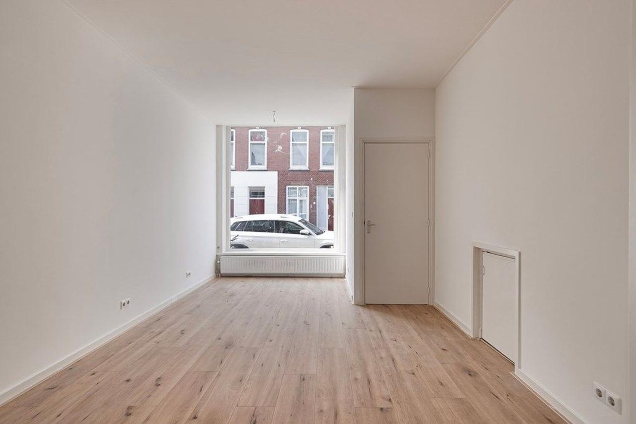 Family Home with Garden in Oude Noorden - Image 19