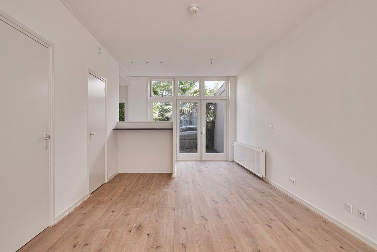 Family Home with Garden in Oude Noorden - Image 20