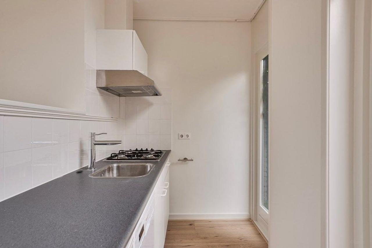 Family Home with Garden in Oude Noorden - Image 22
