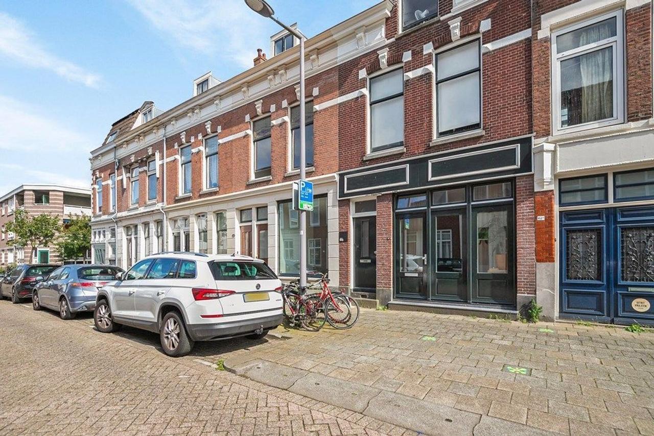 Family Home with Garden in Oude Noorden - Image 33