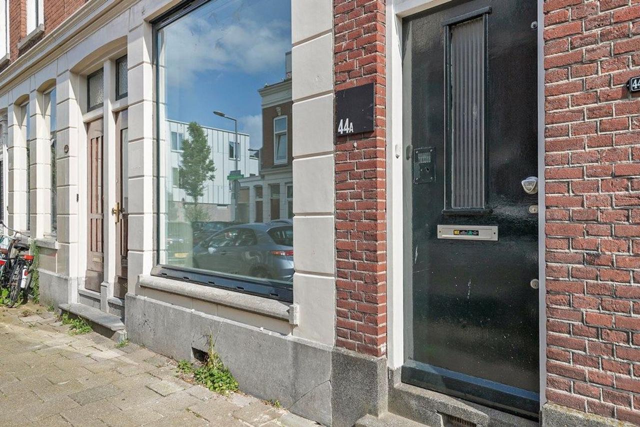 Family Home with Garden in Oude Noorden - Image 34