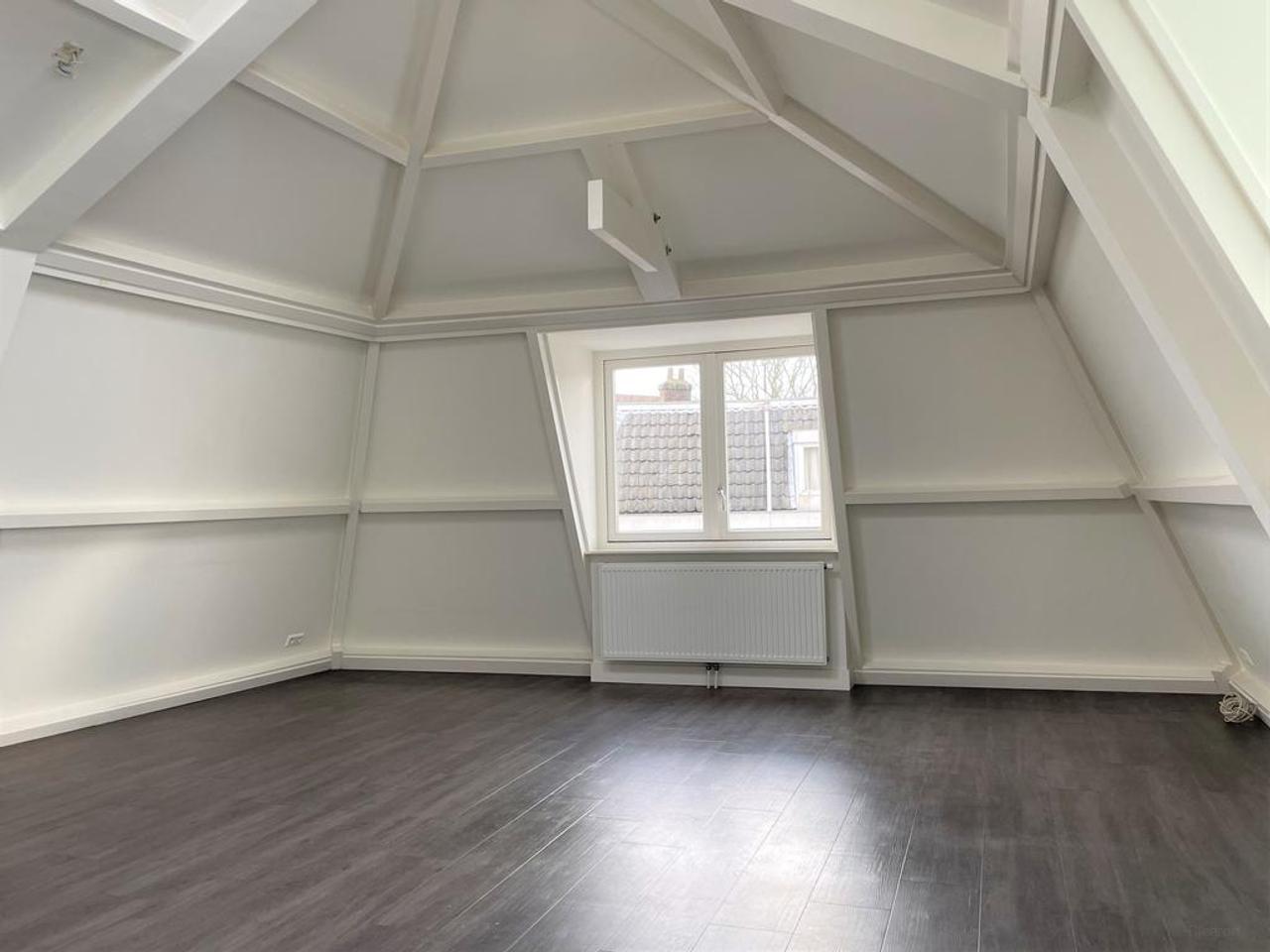 Balkon en A-label aan de Voorstraat - Afbeelding 6