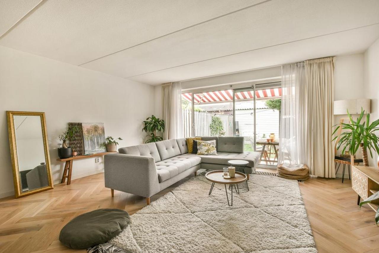 Furnished Family Home with Garden in Literatuurwijk - Image 2
