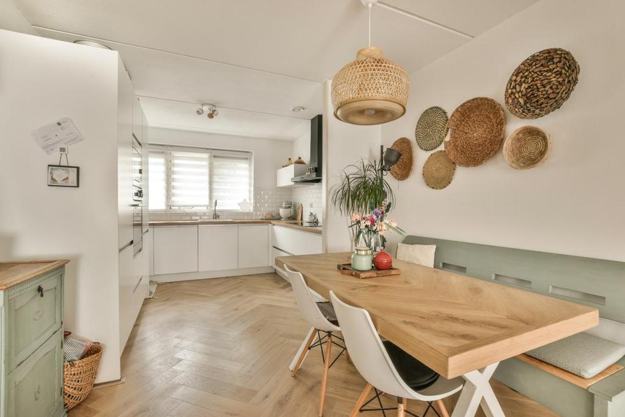 Furnished Family Home with Garden in Literatuurwijk - Image 5