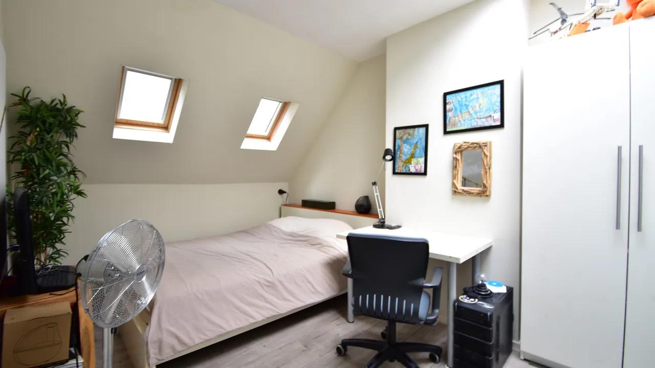 Furnished 3-Room Apartment on Baronielaan - Image 19