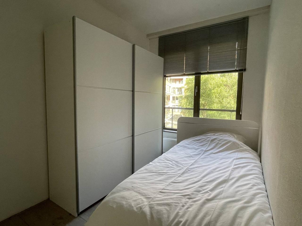 Gemeubileerd 4-kamerappartement bij Blaak - Afbeelding 13